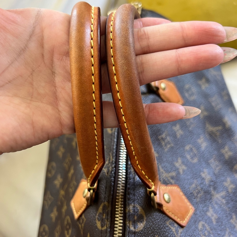 **SOLD**Authentic Louis Vuitton Speedy Bandoulière 35 - Picture 10 of 17